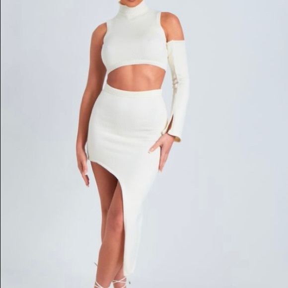 Asymmetrical Knitted Skirt 